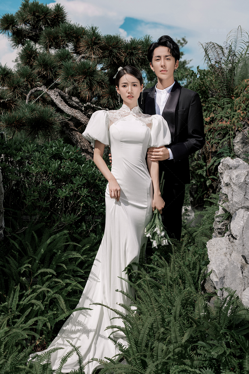 翠湖里苏式园林复古婚纱照