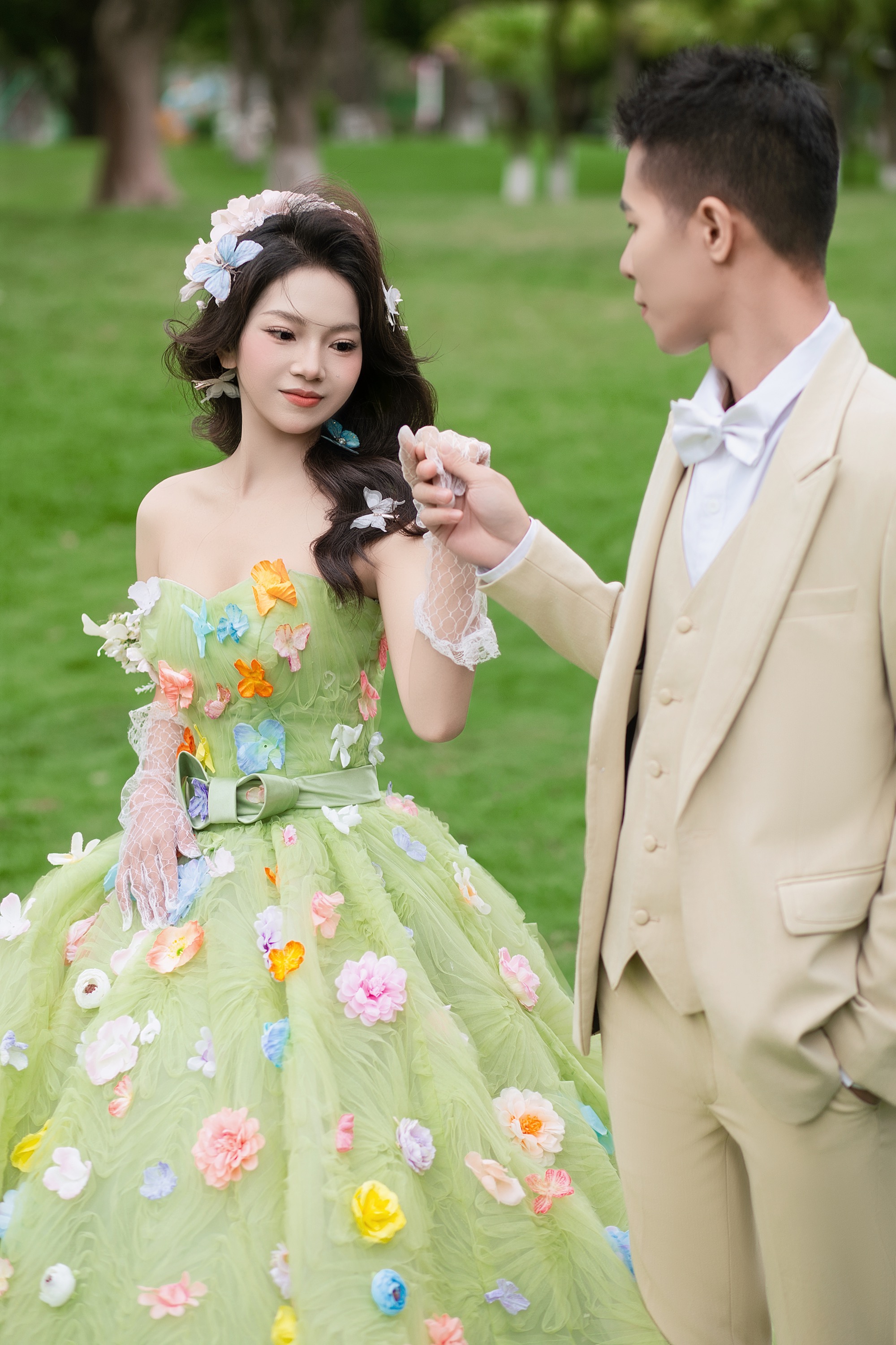 后环草坪婚纱照