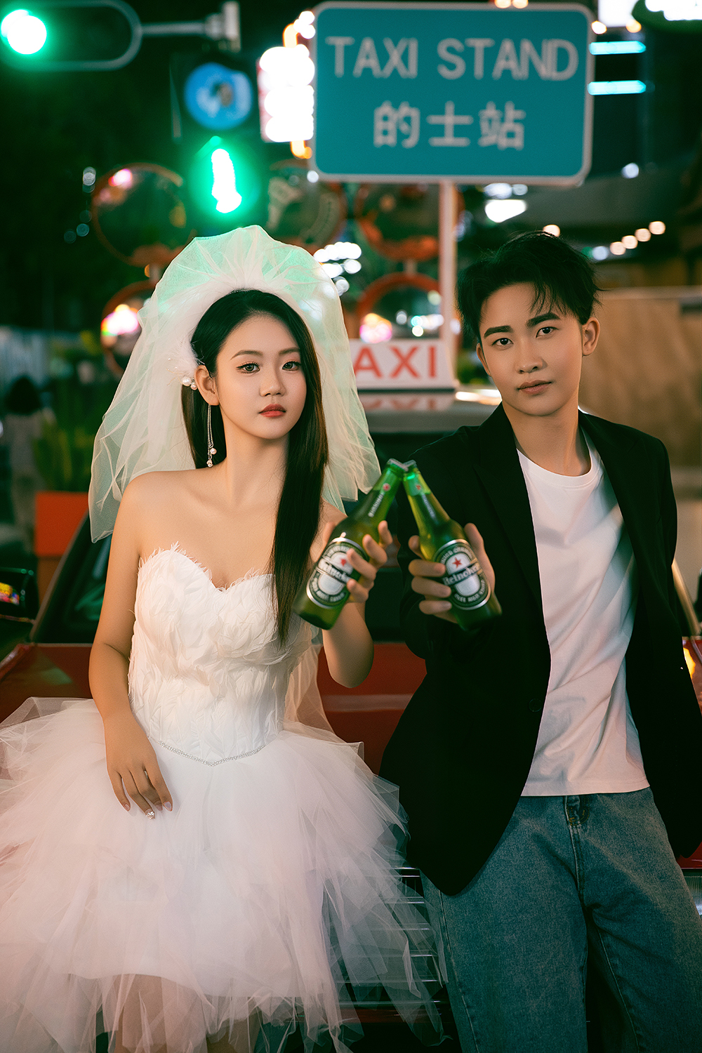 苏豪夜景街拍婚纱照