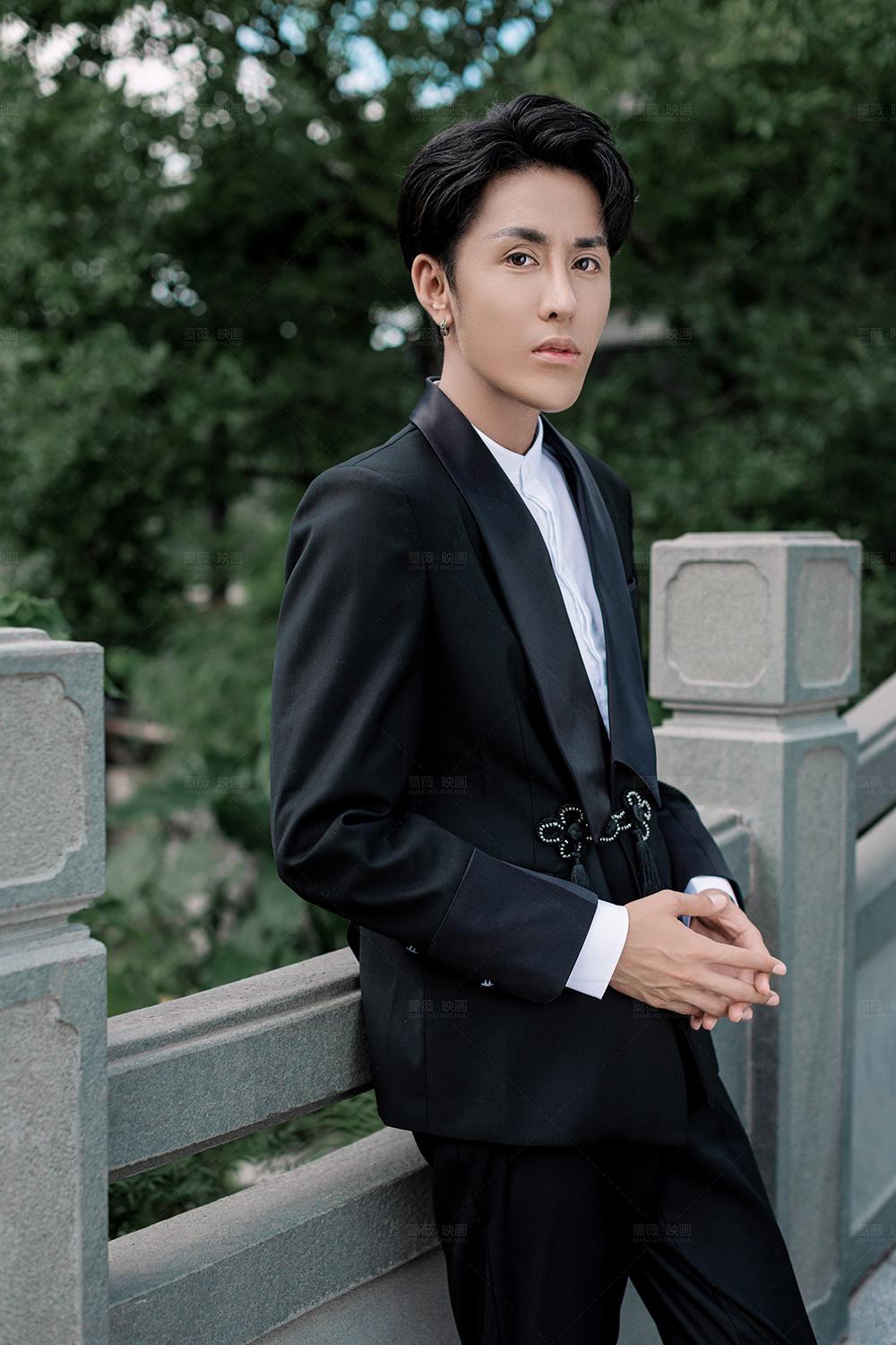 翠湖里苏式园林复古婚纱照