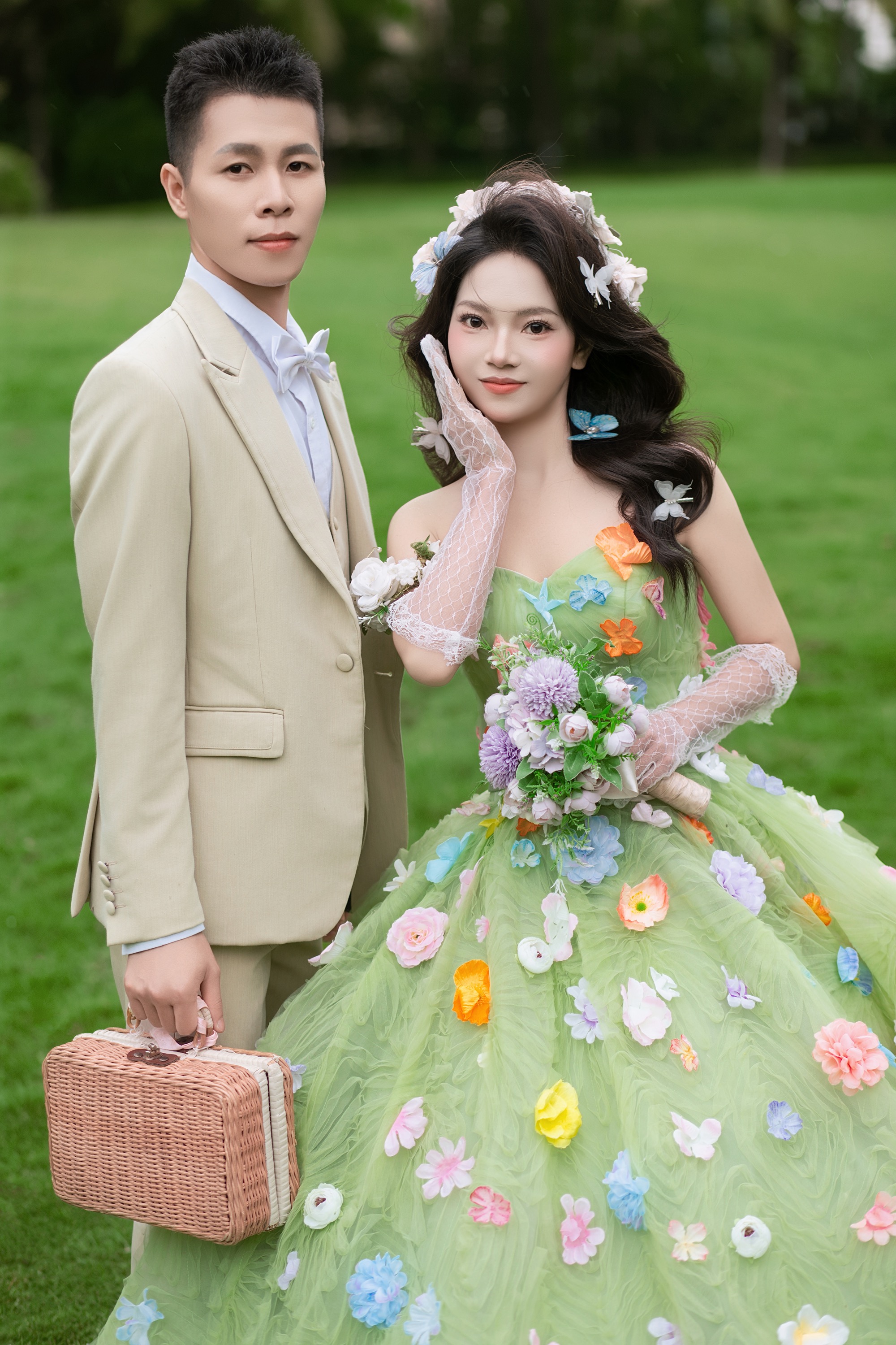 后环草坪婚纱照
