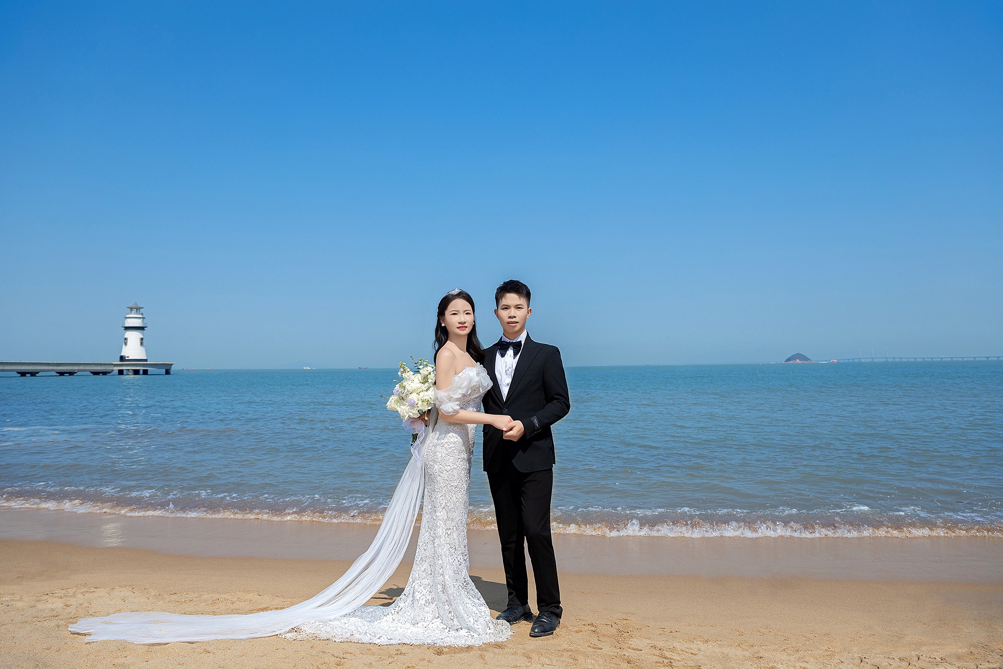 灯塔爱情邮局海景礁石沙滩婚纱照
