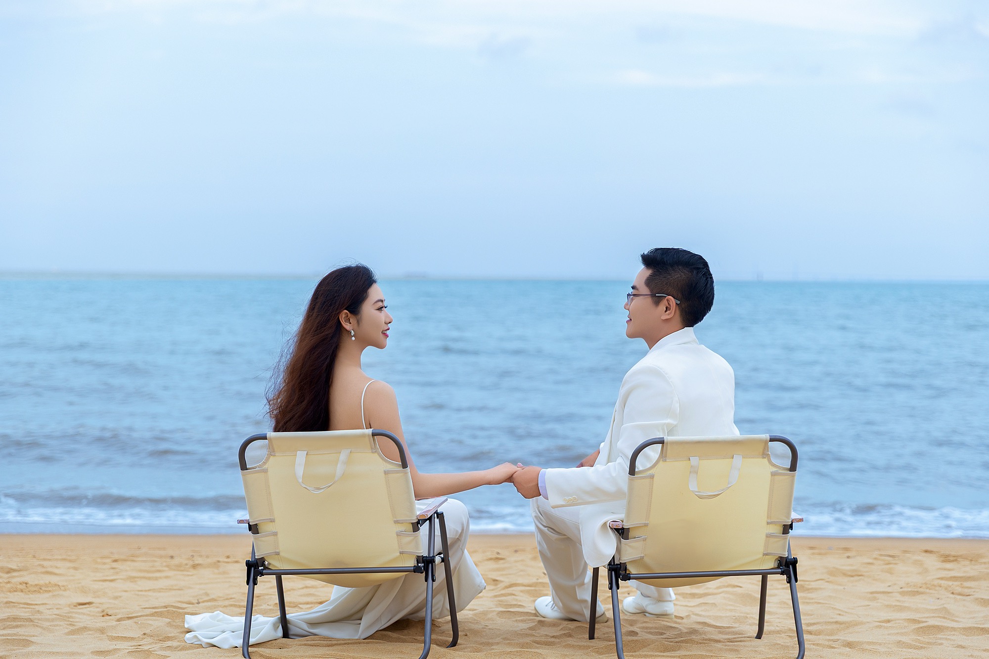 海景沙滩婚纱照拍摄