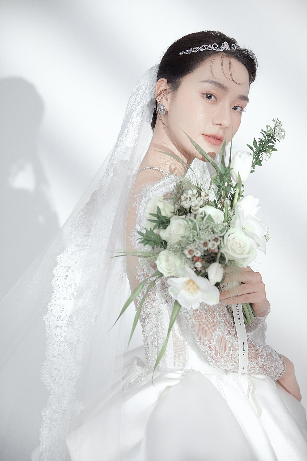 样片韩式光影内景婚纱照